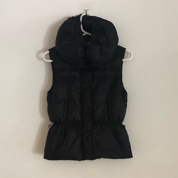 Vest - Picture 1 of 6